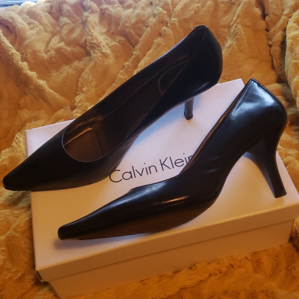 New Calvin Klein black leather Dolly heels kidskin
